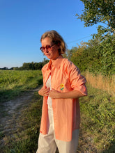 Charger l&#39;image dans la galerie, Chemise corail brodée fleur