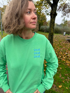 Sweat vert brodé LOVE LOVE LOVE (coton bio)