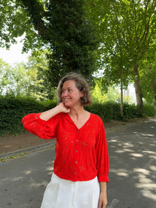 Blouse rouge broderie