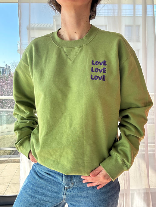 Sweat vert brodé LOVE LOVE LOVE