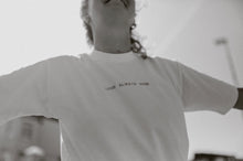 Charger l&#39;image dans la galerie, T-shirt Love always wins