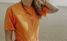 Charger l&#39;image dans la galerie, T-shirt orange RALENTIS SIMONE