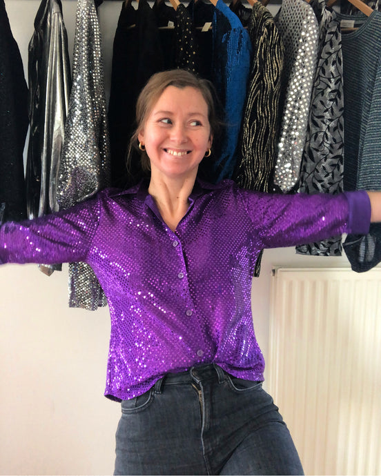 Chemise à sequins violets
